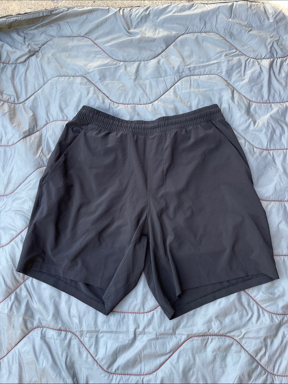 Lululemon Men’s Pace Breaker Lined Short 7’ Black size L